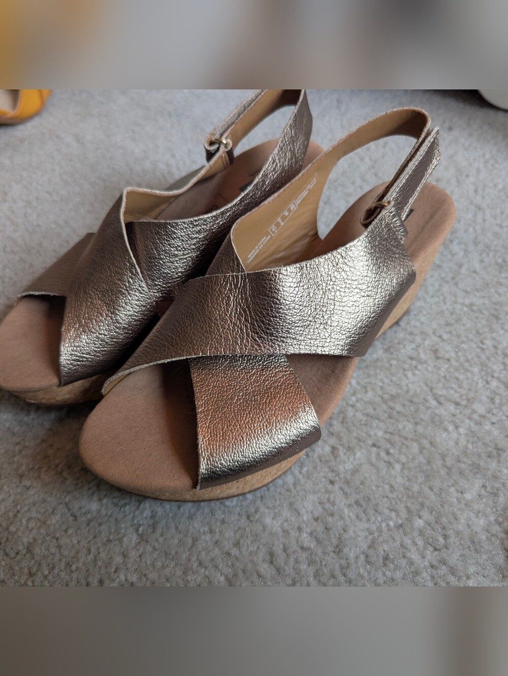 Gold metallic Clarks Annadel Eirwyn cork wedge sandals (9)